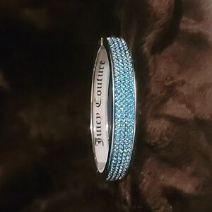 JUICY COUTURE Bracelet Bangle Crystal Bohemian Blue Silver Tone